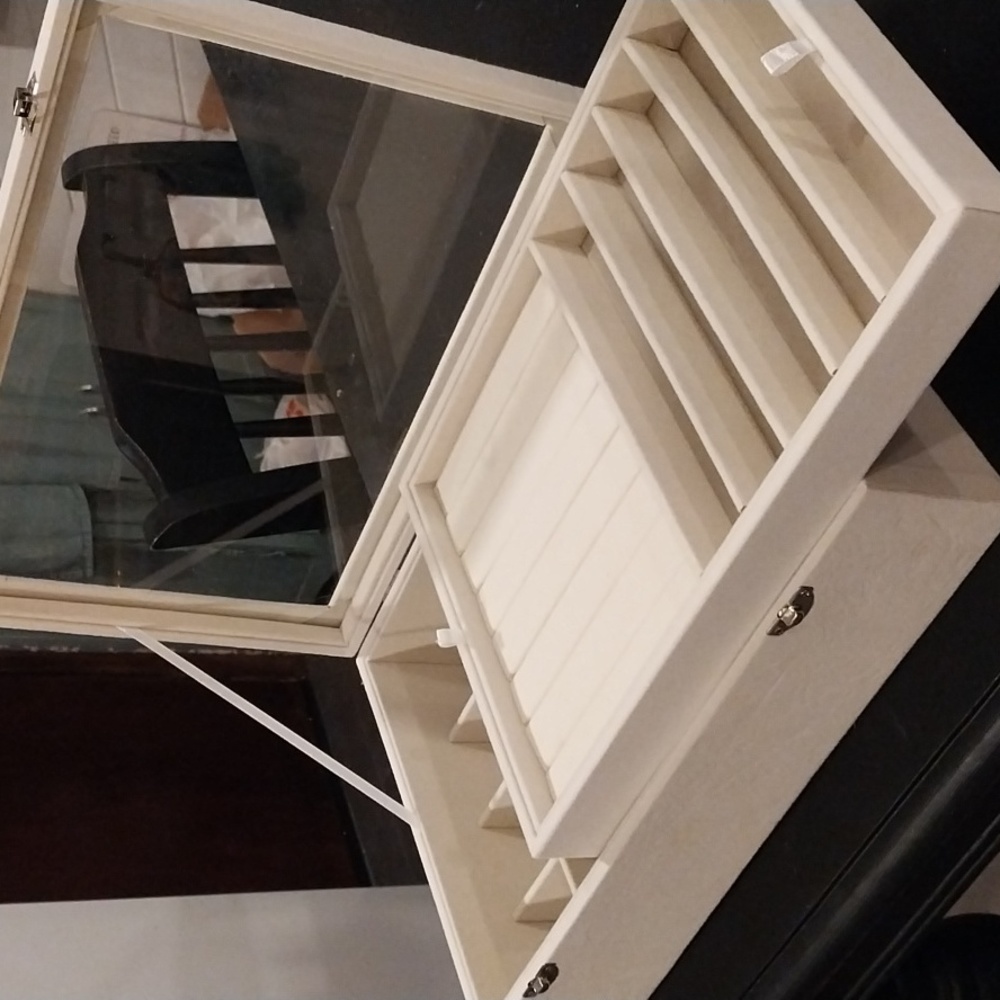 BEAUTIFUL LADIES 2 LEVEL JEWELRY BOX/ CREAM BRUSHED VELOUR, 9.5 X 14 X 3.5" NWOT
